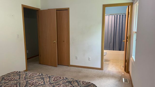 364 Marilyn Road, Burns Harbor, IN 46304