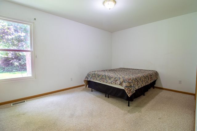 364 Marilyn Road, Burns Harbor, IN 46304