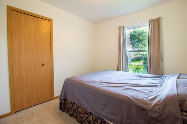 364 Marilyn Road, Burns Harbor, IN 46304