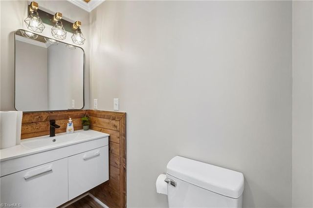 425 Mr Henry Road, Mocksville, NC 27028