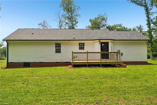 425 Mr Henry Road, Mocksville, NC 27028