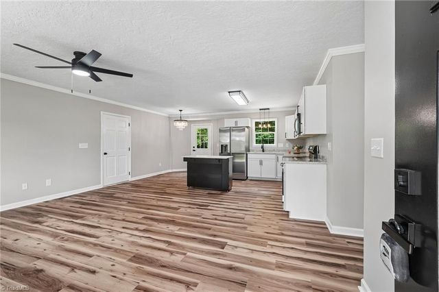 425 Mr Henry Road, Mocksville, NC 27028