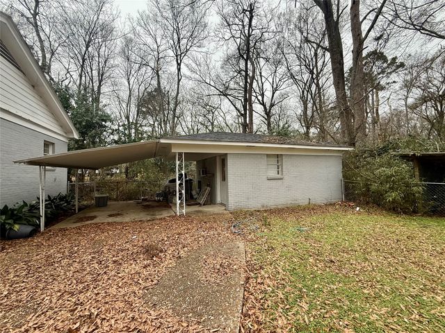 6676 Kinloch Street, Winnsboro, LA 71275