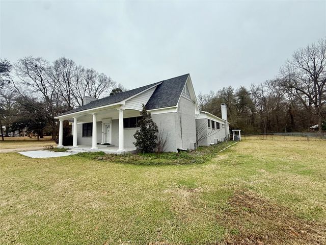 6676 Kinloch Street, Winnsboro, LA 71275