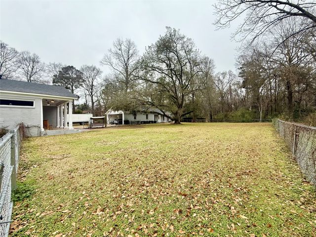 6676 Kinloch Street, Winnsboro, LA 71275