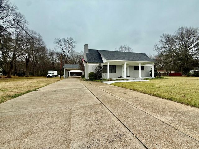 6676 Kinloch Street, Winnsboro, LA 71275