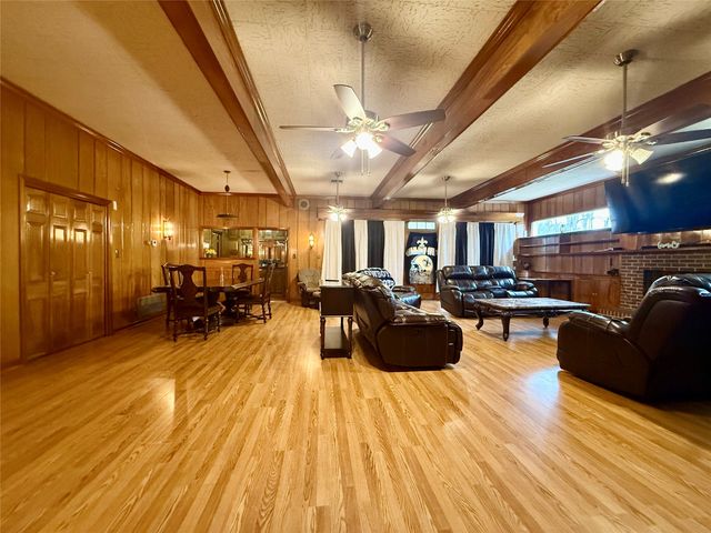 6676 Kinloch Street, Winnsboro, LA 71275