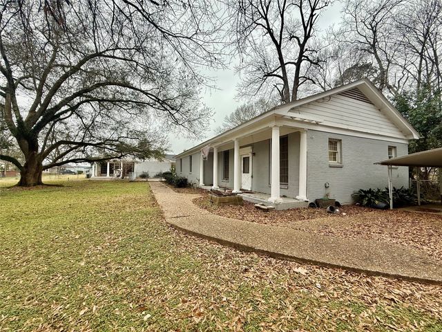 6676 Kinloch Street, Winnsboro, LA 71275