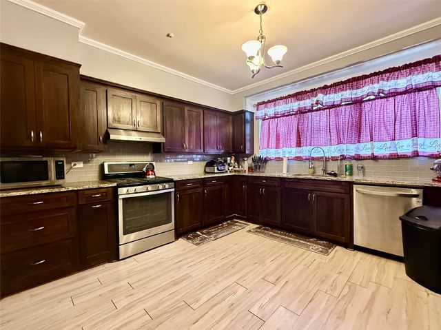 6676 Kinloch Street, Winnsboro, LA 71275