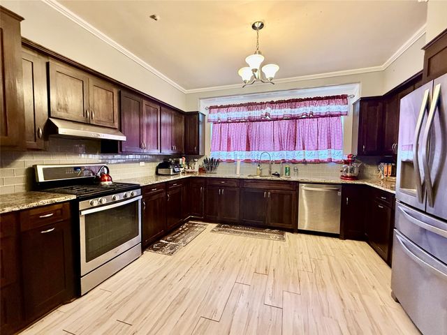 6676 Kinloch Street, Winnsboro, LA 71275