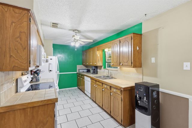 2701 Rolling Hills Drive, Sherman, TX 75092