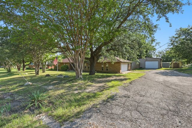 2701 Rolling Hills Drive, Sherman, TX 75092