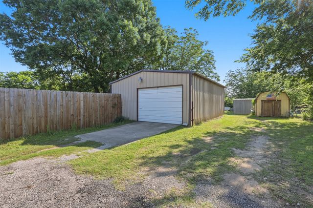 2701 Rolling Hills Drive, Sherman, TX 75092