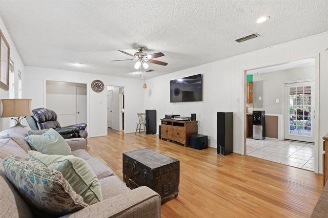 2701 Rolling Hills Drive, Sherman, TX 75092