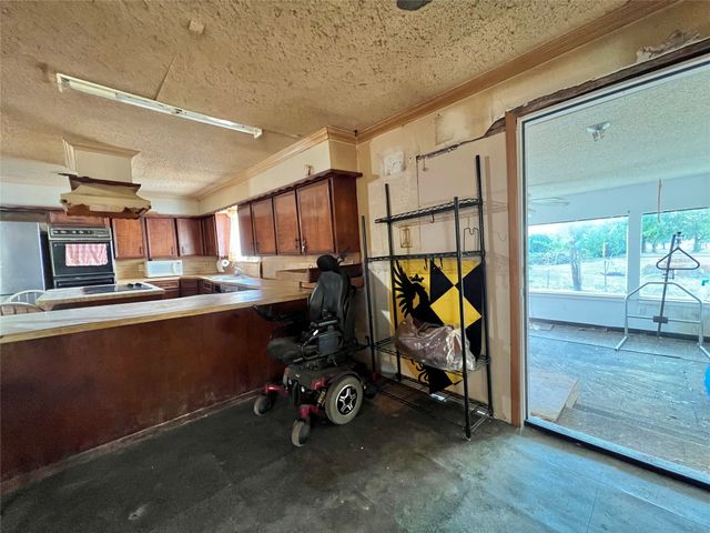 130 Calhoun Cove, East Tawakoni, TX 75472