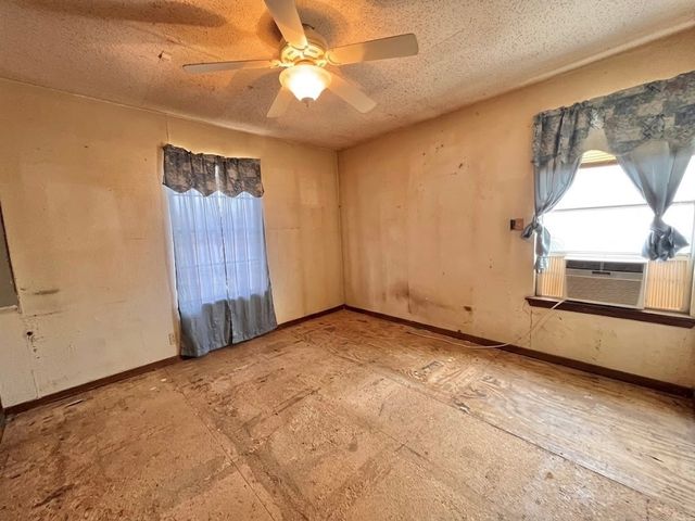 130 Calhoun Cove, East Tawakoni, TX 75472