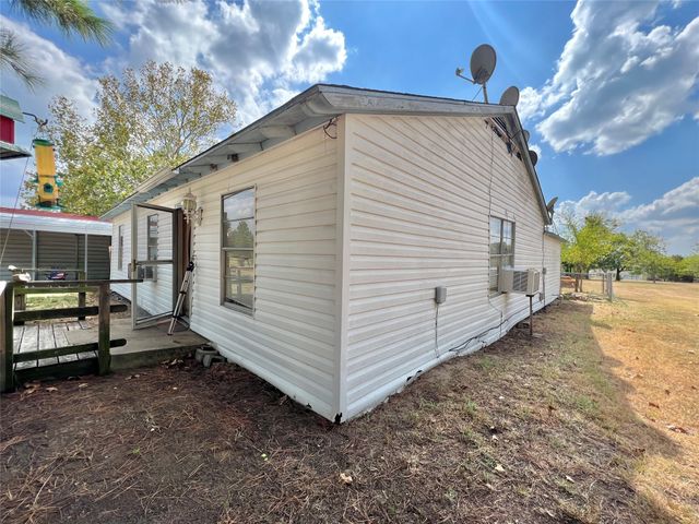 130 Calhoun Cove, East Tawakoni, TX 75472