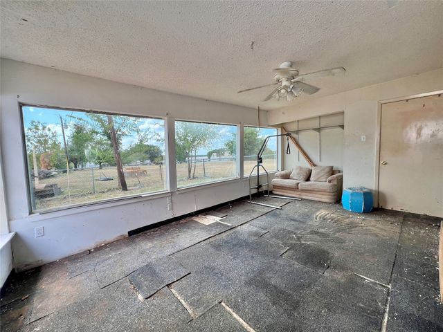 130 Calhoun Cove, East Tawakoni, TX 75472