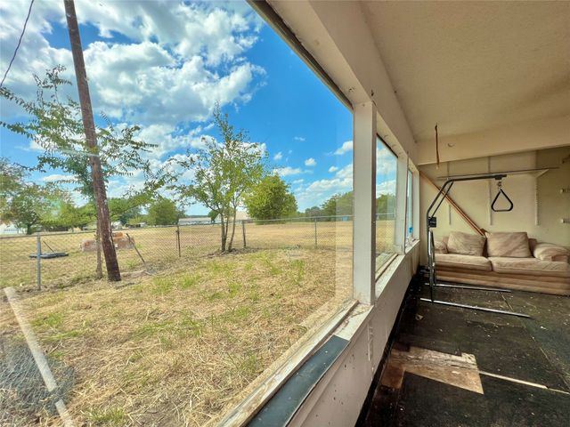 130 Calhoun Cove, East Tawakoni, TX 75472