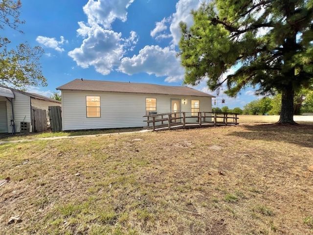 130 Calhoun Cove, East Tawakoni, TX 75472