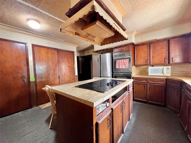 130 Calhoun Cove, East Tawakoni, TX 75472