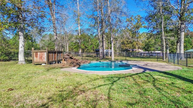 2400 Fm-3081, Willis, TX 77378