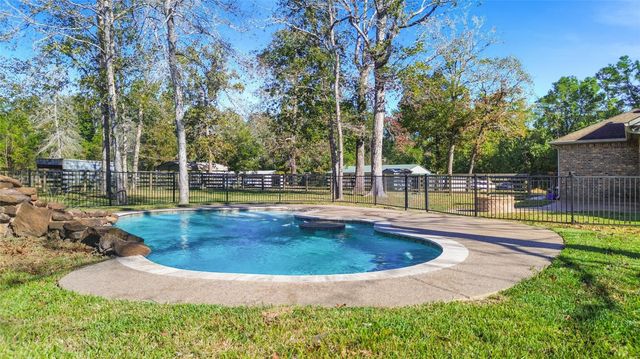 2400 Fm-3081, Willis, TX 77378