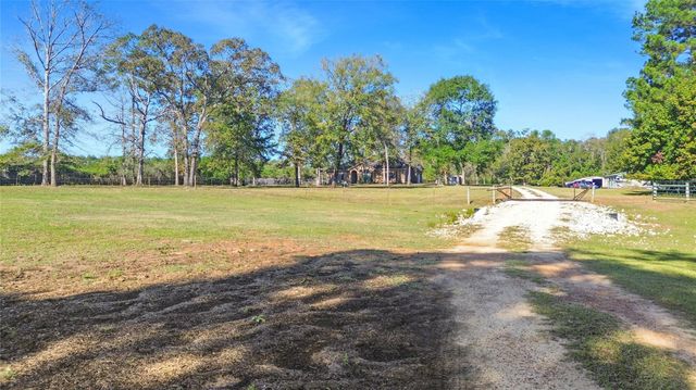 2400 Fm-3081, Willis, TX 77378