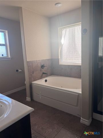 4006 Brookside Drive, Killeen, TX 76542