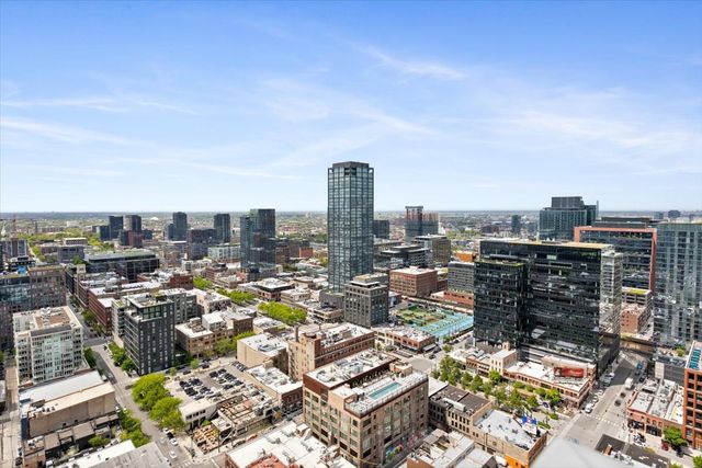 737 W Washington Boulevard 3210, Chicago, IL 60661