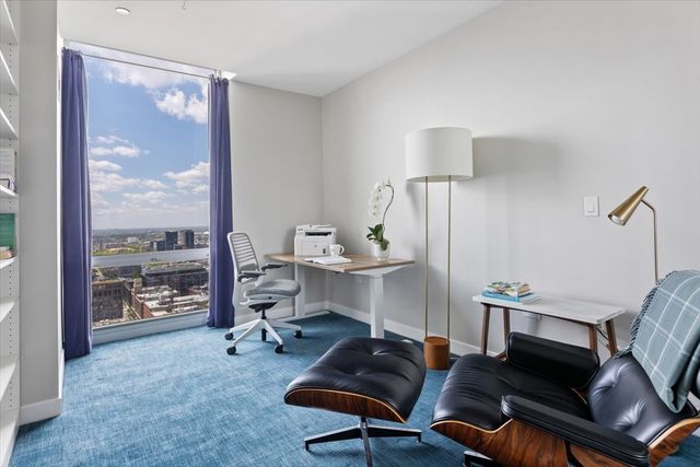 737 W Washington Boulevard 3210, Chicago, IL 60661