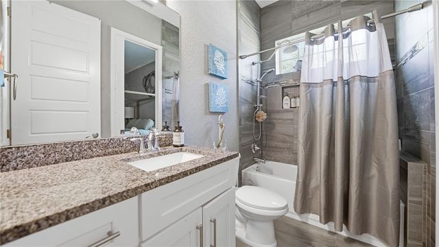 4 FLAGSHIP COURT, Palm Coast, FL 32137