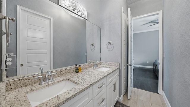 4 FLAGSHIP COURT, Palm Coast, FL 32137