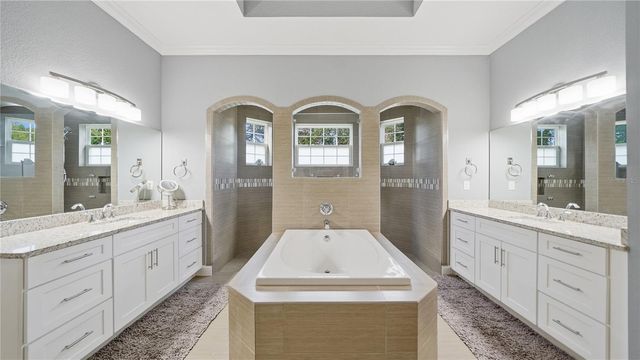 4 FLAGSHIP COURT, Palm Coast, FL 32137