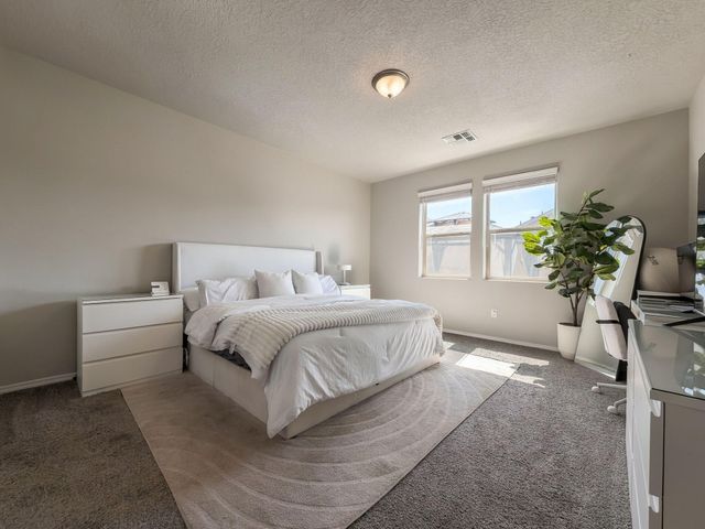 4810 Mount Salas Street NE, Rio Rancho, NM 87144