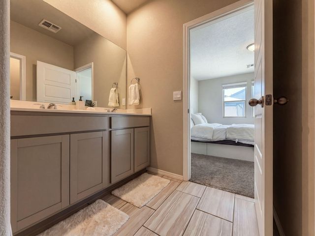 4810 Mount Salas Street NE, Rio Rancho, NM 87144