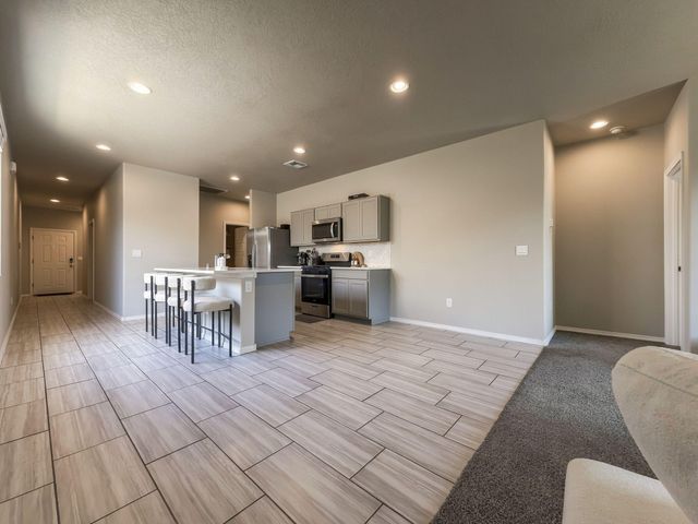 4810 Mount Salas Street NE, Rio Rancho, NM 87144