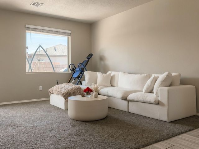 4810 Mount Salas Street NE, Rio Rancho, NM 87144