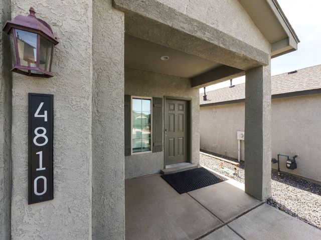 4810 Mount Salas Street NE, Rio Rancho, NM 87144