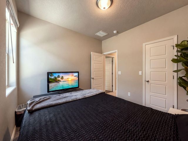 4810 Mount Salas Street NE, Rio Rancho, NM 87144
