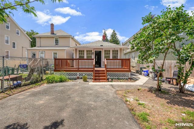 88 Franklin Terrace, Irvington, NJ 07111