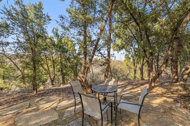 220 Tavish TRL, Lakeway, TX 78738