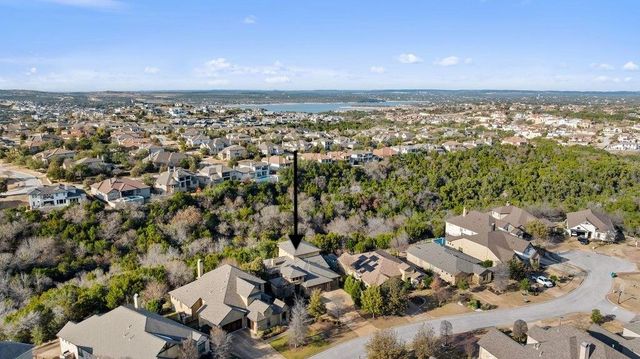 220 Tavish TRL, Lakeway, TX 78738