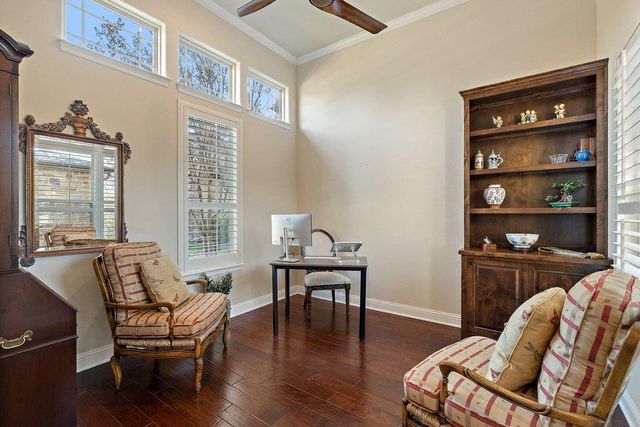 220 Tavish TRL, Lakeway, TX 78738