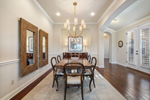 220 Tavish TRL, Lakeway, TX 78738