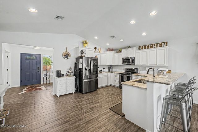 1146 W Las Lomitas Road, Tucson, AZ 85704