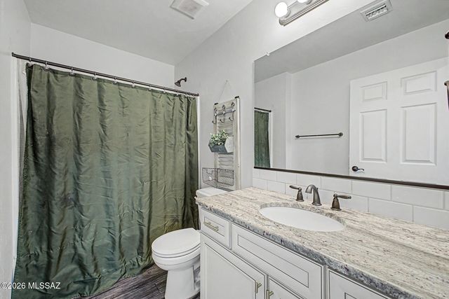 1146 W Las Lomitas Road, Tucson, AZ 85704