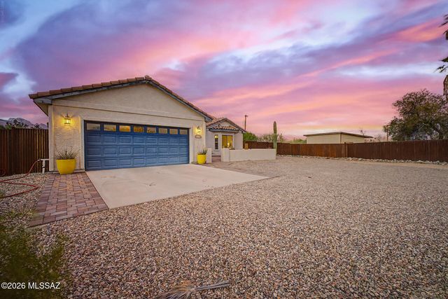 1146 W Las Lomitas Road, Tucson, AZ 85704