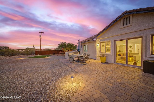 1146 W Las Lomitas Road, Tucson, AZ 85704