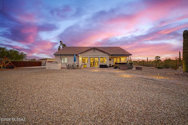 1146 W Las Lomitas Road, Tucson, AZ 85704